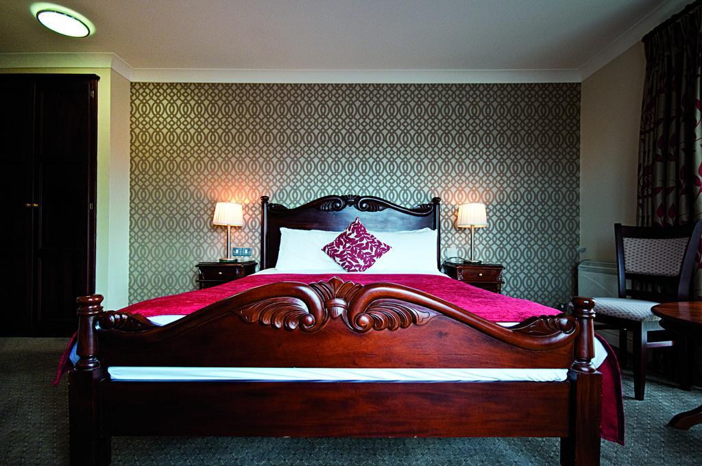 Killarney Riverside Hotel Esterno foto